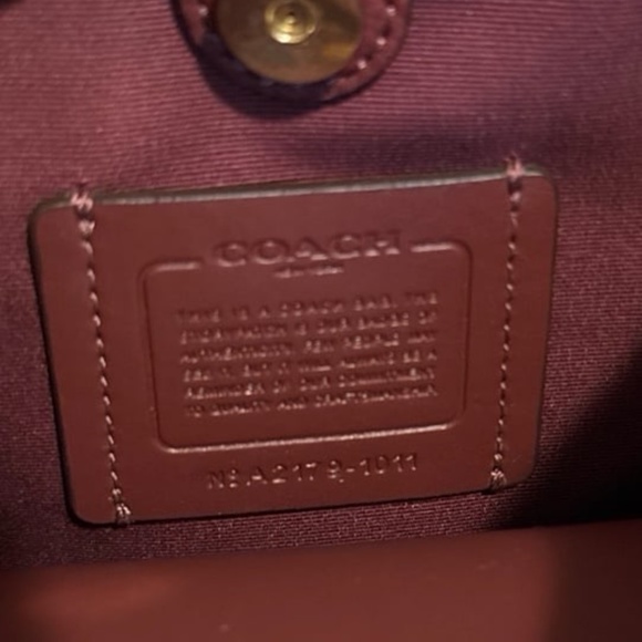 Coach Pink Shoulder Bag with Gold Hardware - Picture 9 of 10